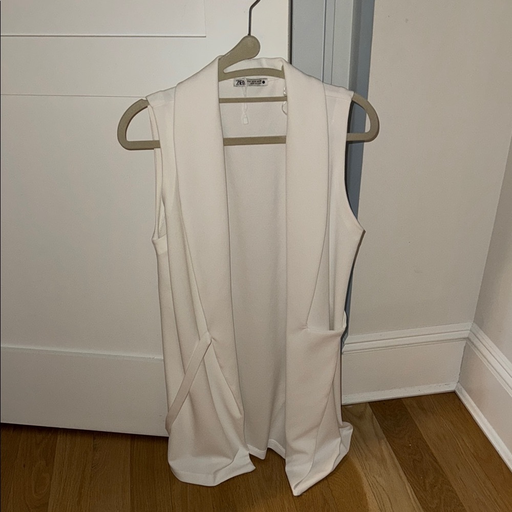 Cream Sleeveless Vest